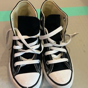 Converse girls shoes size 12.5- runs big